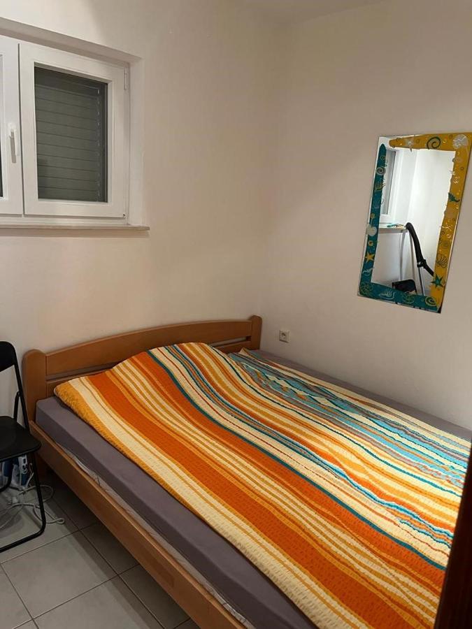Apartments Lili セニ エクステリア 写真