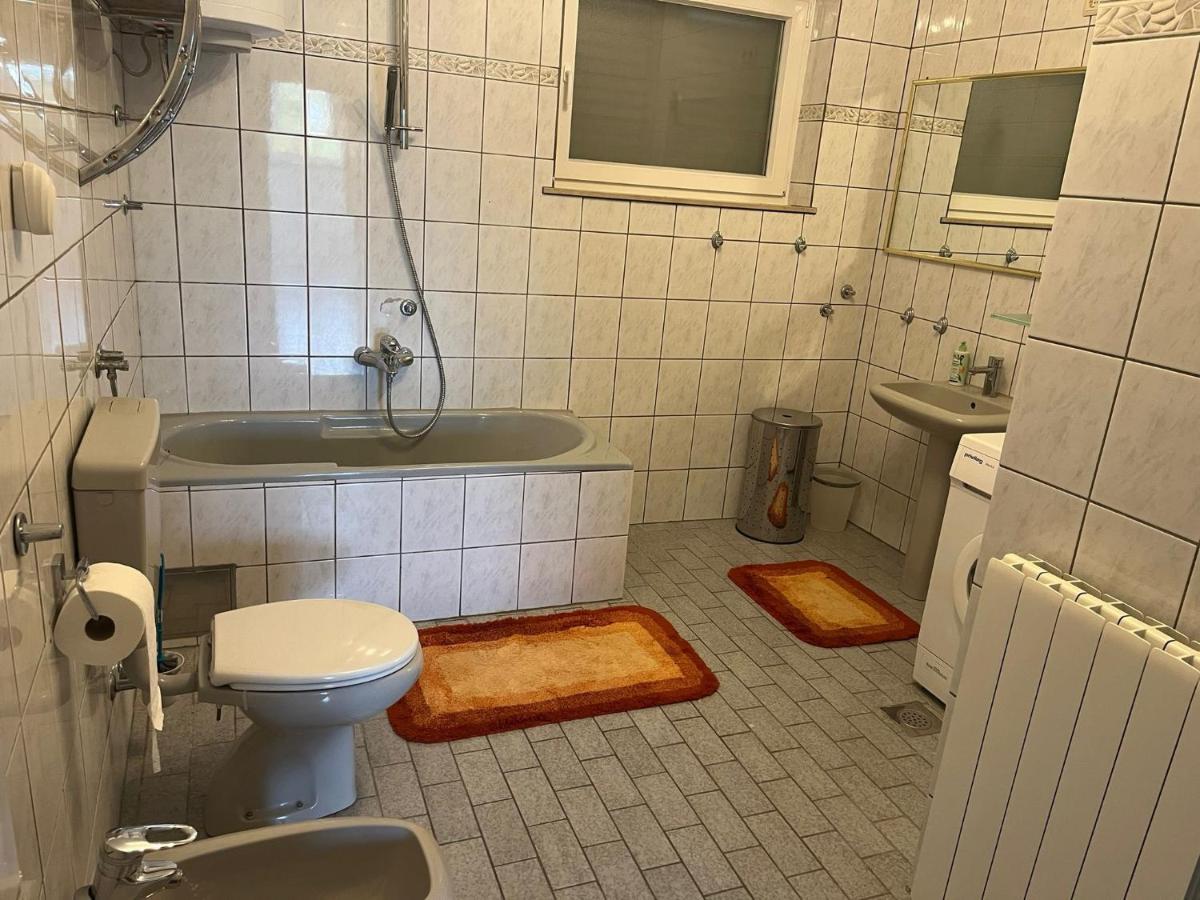 Apartments Lili セニ エクステリア 写真