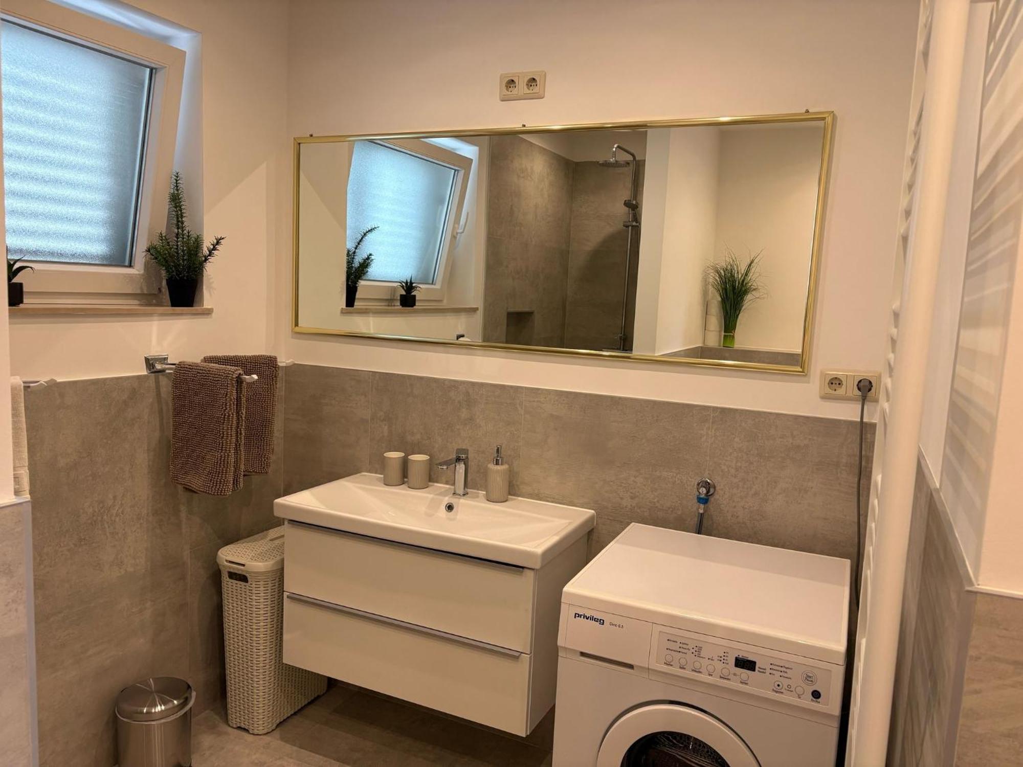 Apartments Lili セニ エクステリア 写真